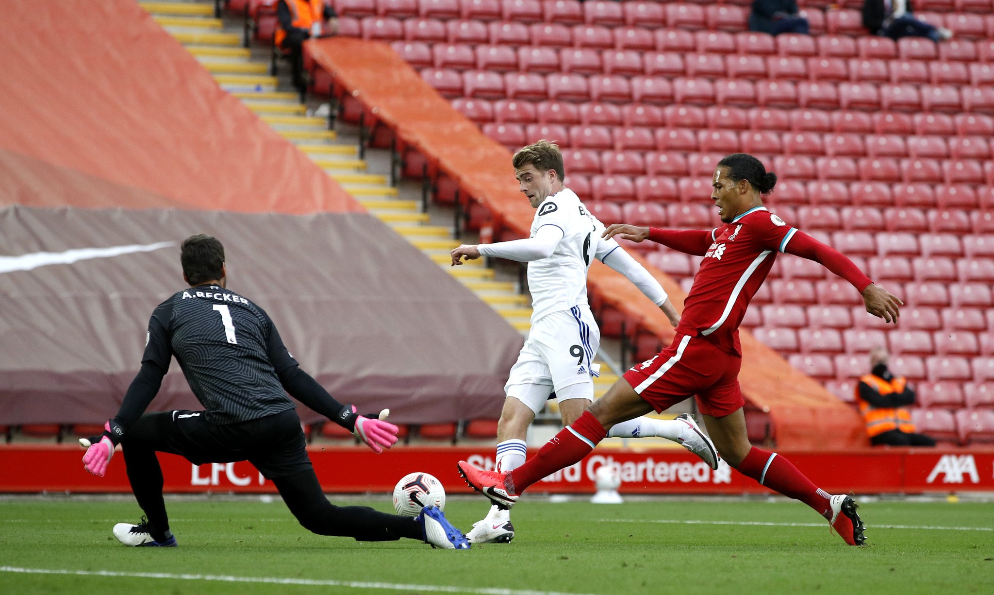 她的哥哥 她的哥哥